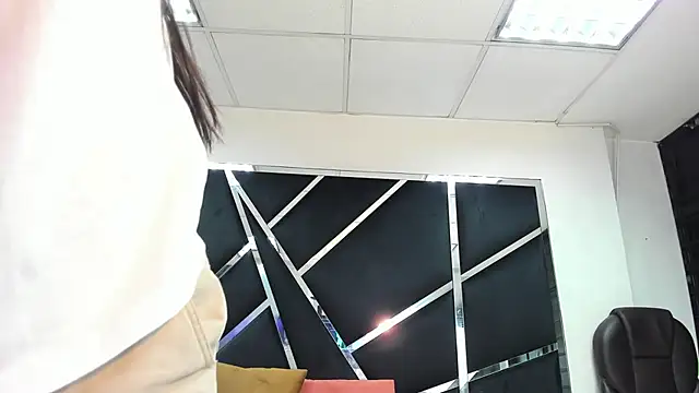 Ivanna18 x online show from 10/25/25, 03:25