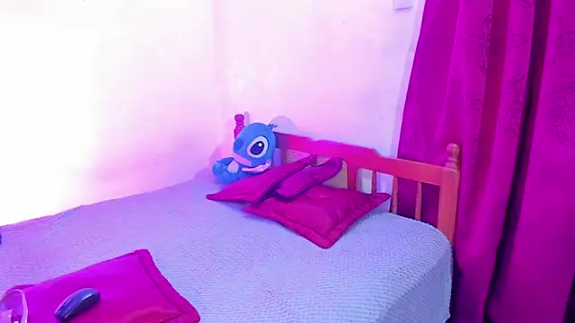 Ivanna18 x online show from 04/16/26, 03:18