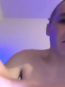 AttractiveSilk5 online show from 02/10/26, 02:15