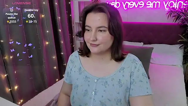 FeralPeach online show from 10/24/25, 05:37