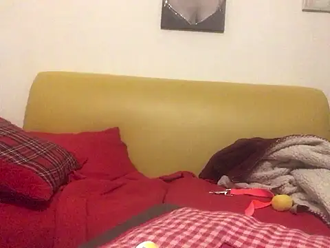 Snapshot of DragonPink chatting on 01/06/25, 10:58 DragonPink online show from 01/06/25, 10:58