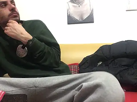 Snapshot of DragonPink chatting on 01/08/25, 11:09 DragonPink online show from 01/08/25, 11:09