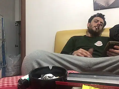 Snapshot of DragonPink chatting on 01/09/25, 02:33 DragonPink online show from 01/09/25, 02:33