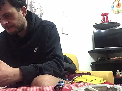 Snapshot of DragonPink chatting on 01/19/25, 07:15 DragonPink online show from 01/19/25, 07:15