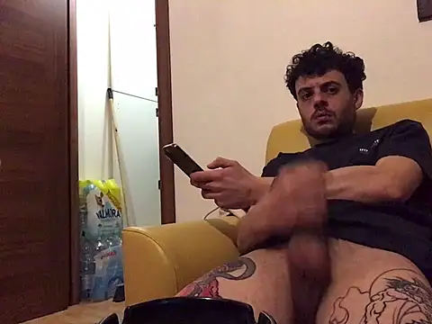 Snapshot of DragonPink chatting on 01/26/25, 03:38 DragonPink online show from 01/26/25, 03:38