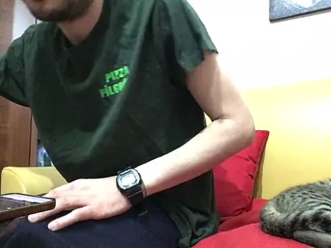 Snapshot of DragonPink chatting on 03/01/25, 01:51 DragonPink online show from 03/01/25, 01:51