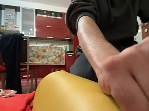 Snapshot of DragonPink chatting on 11/16/25, 02:22 DragonPink online show from 11/16/25, 02:22