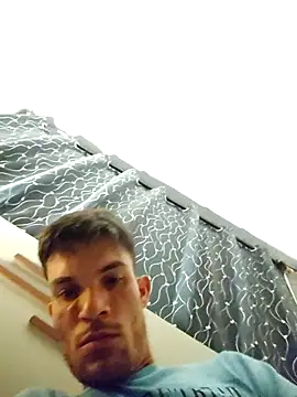 Snapshot of 719610 chatting on 01/15/26, 03:33 719610 online show from 01/15/26, 03:33