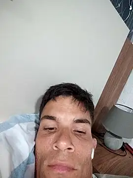 Snapshot of 719610 chatting on 02/10/26, 01:32 719610 online show from 02/10/26, 01:32