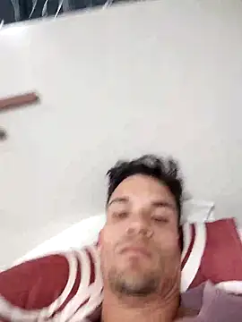 Snapshot of 719610 chatting on 04/05/26, 01:58 719610 online show from 04/05/26, 01:58