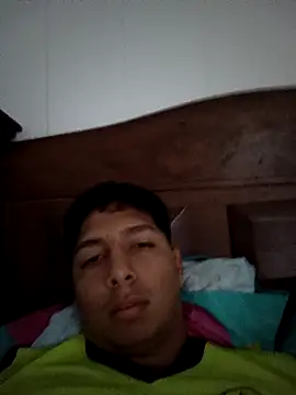 Caluis06 online show from 05/12/26, 04:04
