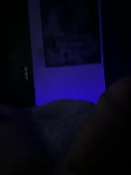 Snapshot of Dentrodevoce01 chatting on 12/21/25, 06:53 Dentrodevoce01 online show from 12/21/25, 06:53