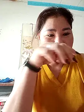 Snapshot of Rose_DiDi chatting on 06/07/26, 04:05 Rose DiDi online show from 06/07/26, 04:05