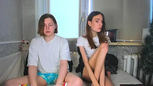 Snapshot of Calvin_and_Kevin chatting on 12/15/25, 06:06 Calvin and Kevin online show from 12/15/25, 06:06