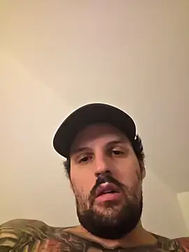 Snapshot of inkedboy7 chatting on 11/11/25, 02:22 inkedboy7 online show from 11/11/25, 02:22