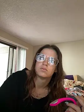 SafeinouterSpace online show from 11/18/25, 07:29