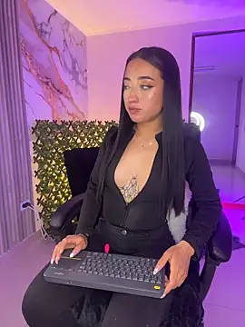 Ady 18 online show from 03/25/26, 05:08