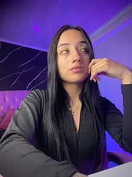 Ady 18 online show from 04/01/26, 08:17