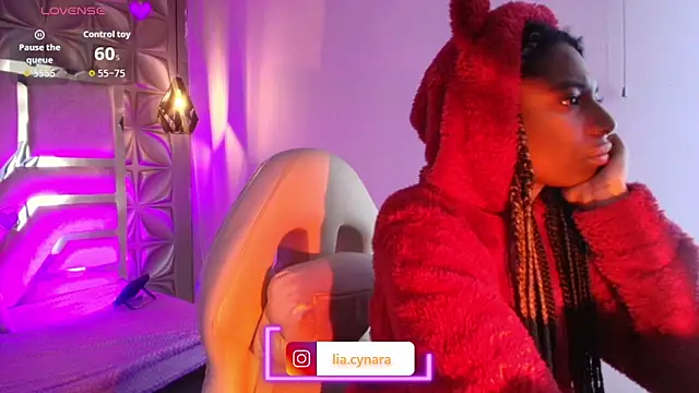 Queen perla  online show from 02/17/26, 05:08