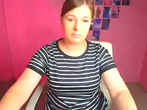 Snapshot of Lissmilf chatting on 07/08/26, 12:20 Lissmilf online show from 07/08/26, 12:20