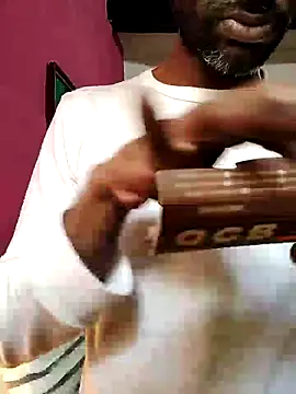 Snapshot of KeptupInosine chatting on 03/04/25, 01:28 KeptupInosine online show from 03/04/25, 01:28