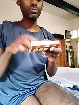 Snapshot of KeptupInosine chatting on 11/21/25, 01:43 KeptupInosine online show from 11/21/25, 01:43