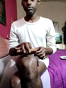 Snapshot of KeptupInosine chatting on 12/18/25, 12:44 KeptupInosine online show from 12/18/25, 12:44