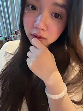 Hotellinh12 online show from 04/23/26, 10:47