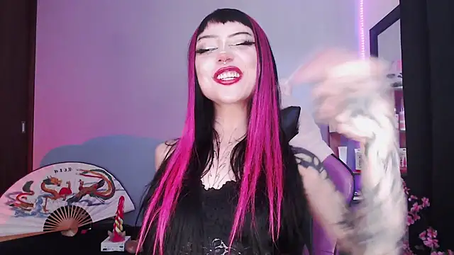 Snapshot of catipetite chatting on 02/14/25, 07:23 catipetite online show from 02/14/25, 07:23