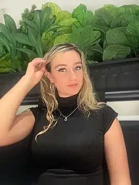 MaryDeniro online show from 05/01/26, 12:26