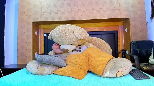 SofiAndNicol online show from 12/03/25, 10:24