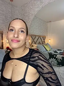 Agnescruzz online show from 02/09/25, 04:29