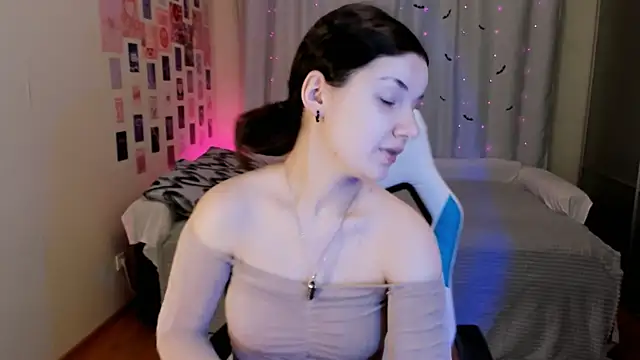 Vanessa Verona online show from 02/19/25, 08:52