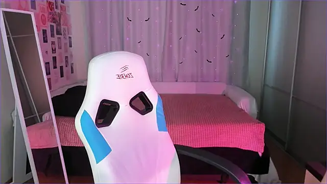 Vanessa Verona online show from 03/18/26, 05:32