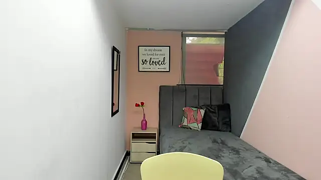 GiaFox  online show from 02/20/25, 12:25