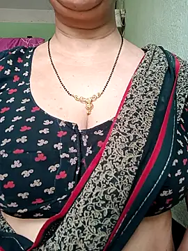 Rosy-B online show from 04/21/26, 01:42