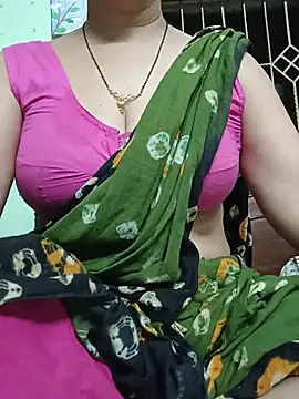 Snapshot of Rosy-B chatting on 06/24/26, 02:49 Rosy-B online show from 06/24/26, 02:49