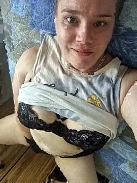 Snapshot of Off_the_Lesh chatting on 11/03/25, 03:41 Off the Lesh online show from 11/03/25, 03:41