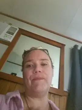 Off the Lesh online show from 11/08/25, 07:08