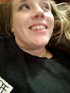 Snapshot of Off_the_Lesh chatting on 05/30/26, 04:09 Off the Lesh online show from 05/30/26, 04:09