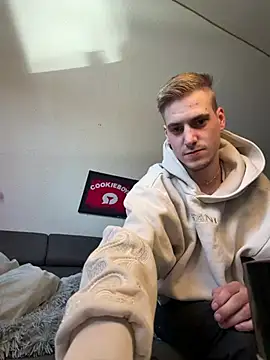 Cookieboy88 online show from 04/08/26, 08:25