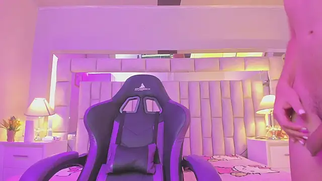 mariiahneedles online show from 03/26/26, 10:10