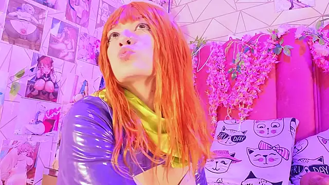 Snapshot of Alicebenett chatting on 10/18/25, 09:04 Alicebenett online show from 10/18/25, 09:04