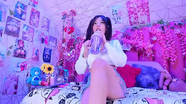 Alicebenett online show from 04/05/26, 08:39