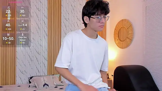 Snapshot of billie_jr chatting on 10/24/25, 03:47 billie jr online show from 10/24/25, 03:47