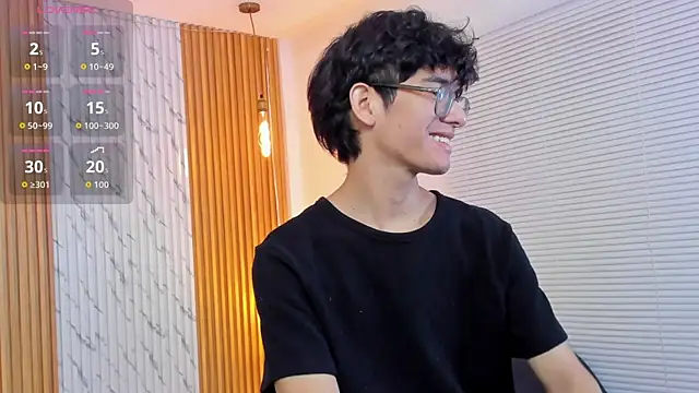 Snapshot of billie_jr chatting on 10/26/25, 03:45 billie jr online show from 10/26/25, 03:45