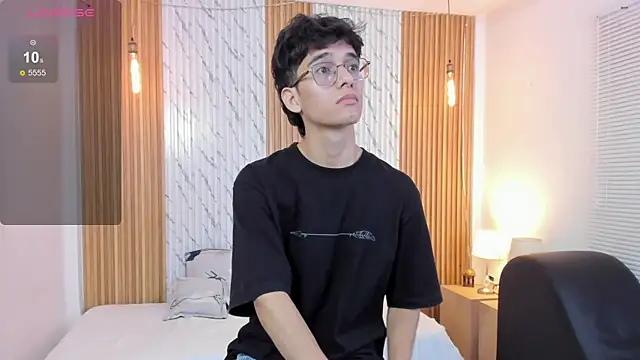 Snapshot of billie_jr chatting on 11/12/25, 03:51 billie jr online show from 11/12/25, 03:51