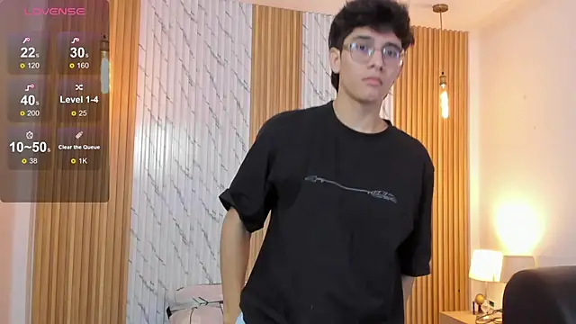 Snapshot of billie_jr chatting on 11/23/25, 03:39 billie jr online show from 11/23/25, 03:39