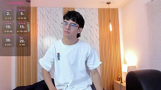 Snapshot of billie_jr chatting on 11/27/25, 03:30 billie jr online show from 11/27/25, 03:30