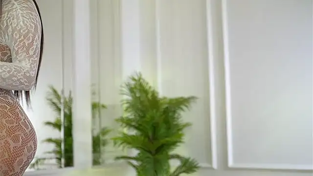 Snapshot of Cherrysweett chatting on 11/12/25, 08:26 Cherrysweett online show from 11/12/25, 08:26